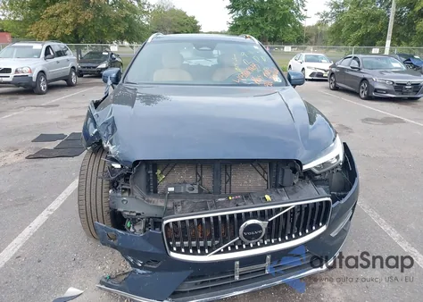 2022 Volvo Xc60 B5 Inscription z USA, uszkodzony, nr VIN YV4L12RL2N1961040